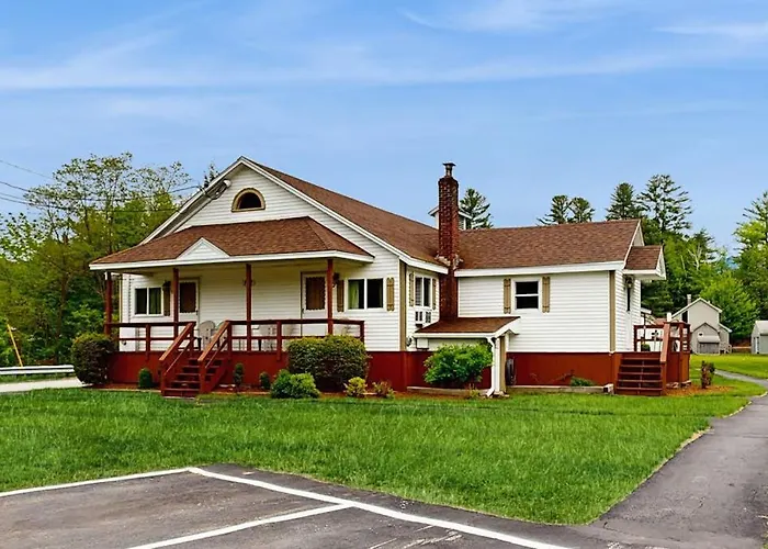 Riverbank Motel